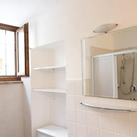 Piazza Garibaldi Free Wi-fi And Netflix Apartment