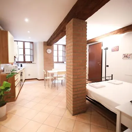 Piazza Garibaldi Free Wi-fi And Netflix Apartment Parma